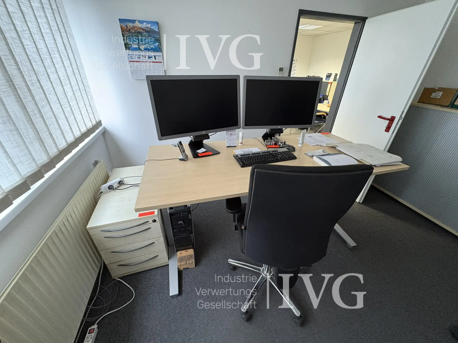 Büroausstattung